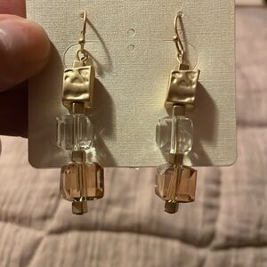 NWOT Saachi Gold and Clear Dangly Earrings